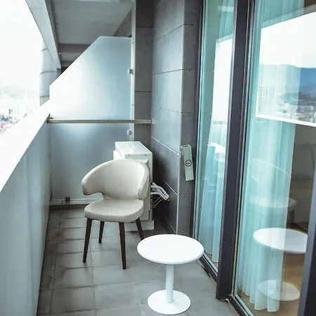 Premium Apartments - The Star Of Batumi Palace 外观 照片
